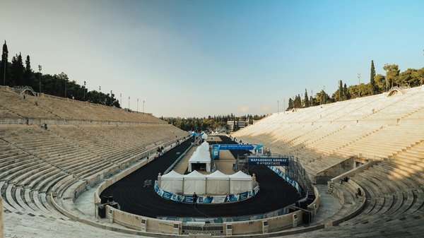 How can UK boxers enhance their punching accuracy with modern technology?