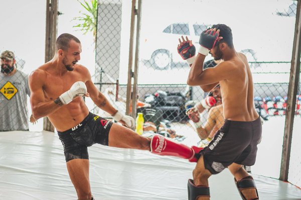 What mental preparation techniques can help a boxer before a fight?